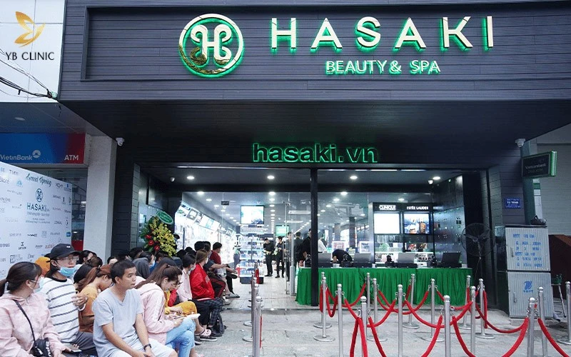 Top 8 Spa Chăm Sóc Da Tại Quận Bình Thạnh Uy Tín, Chất Lượng 2026 14 Hasaki Clinic & Spa kết hợp mô hình phòng khám da liễu và spa thư giãn, đáp ứng toàn diện nhu cầu điều trị da chuyên sâu của khách hàng