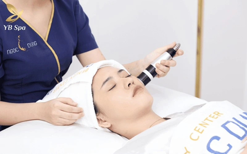 Top 6 Spa Quận 12 Chăm Sóc Da Uy Tín, Chất Lượng 2026 15 Đội ngũ chuyên gia tại Ngọc Dung luôn tiên phong cập nhật các xu hướng làm đẹp mới nhất thế giới để mang lại hiệu quả tối ưu cho người Việt