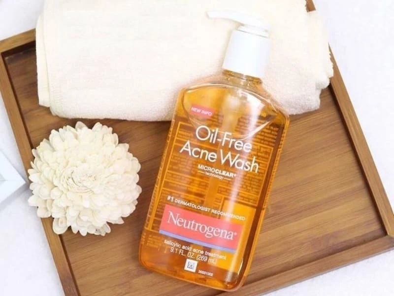 Top 21+ sửa rửa mặt cho da dầu được tin dùng nhất hiện nay 33 Sữa rửa mặt Neutrogena Oil-Free Acne Wash