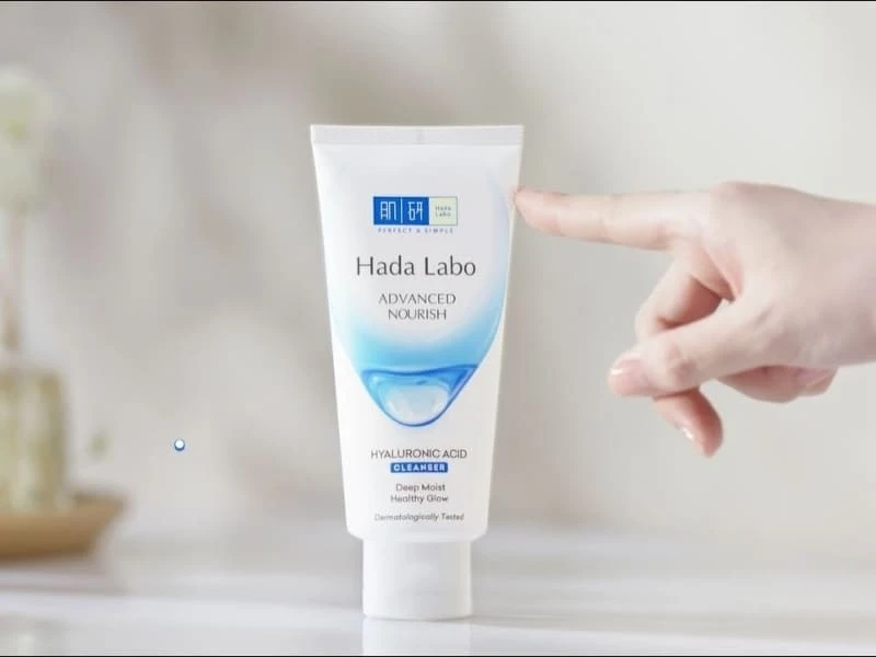 Top 21+ sửa rửa mặt cho da dầu được tin dùng nhất hiện nay 38 Sữa rửa mặt Hada Labo Advanced Nourish Hyaluronic Acid Cleanser