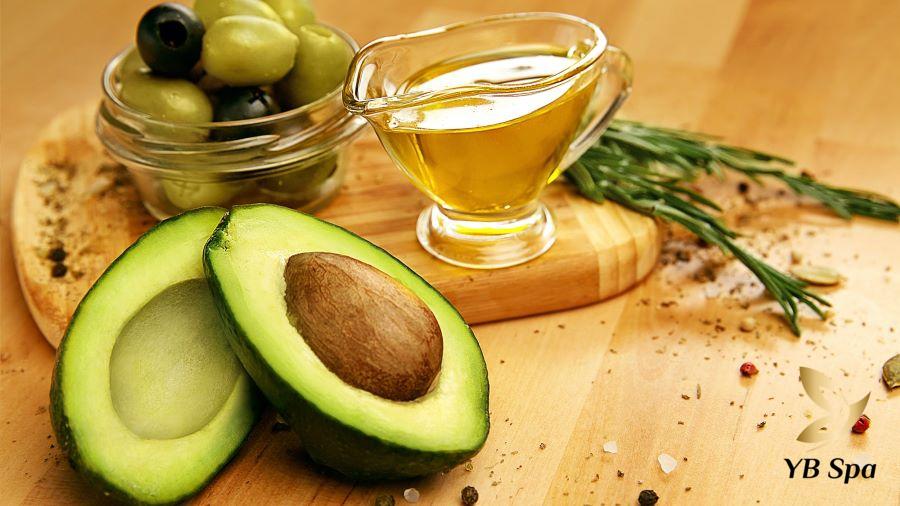 13 mẹo tắm trắng bơ hiệu quả nhanh chóng dành cho chị em 38 Bơ và dầu oliu