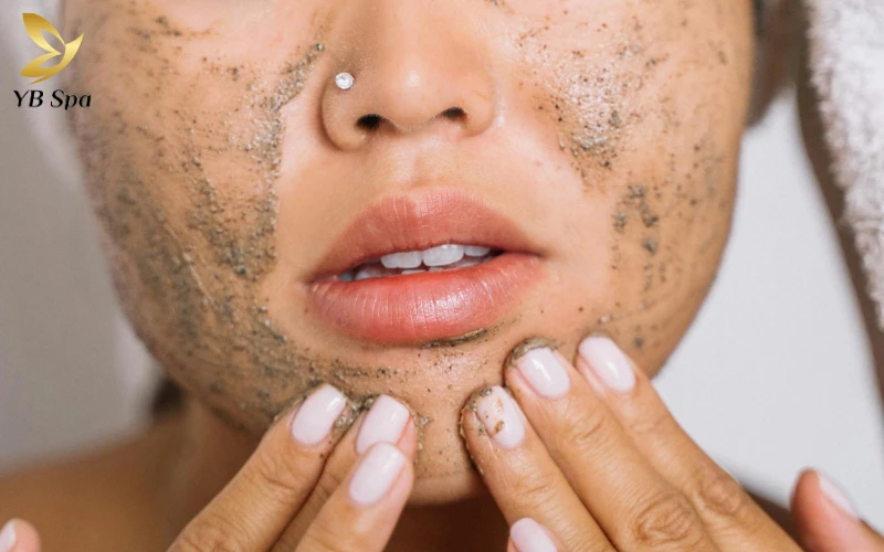 Tẩy tế bào chết da mặt