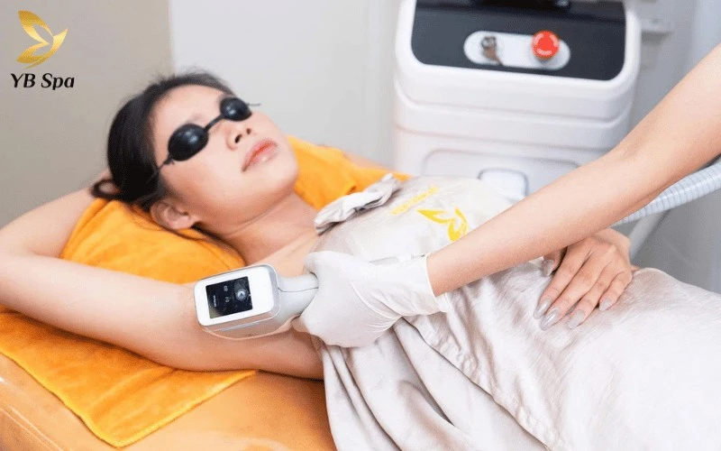 Công nghệ Nano Diamond Light tại YB Spa mang lại hiệu quả triệt lông vượt trội và hỗ trợ làm sáng da, khắc phục hoàn toàn nhược điểm của dòng IPL truyền thống