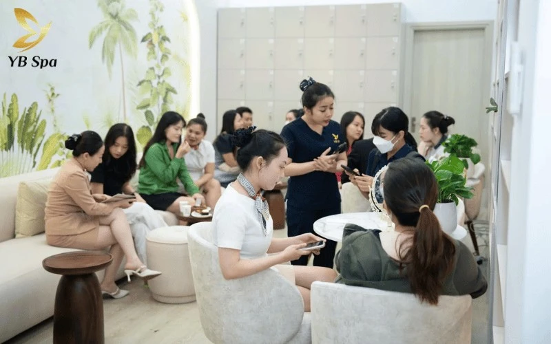 Sự hài lòng của khách hàng tại YB Spa đến từ sự tôn trọng tính cá nhân hóa và phác đồ điều trị chuyên sâu mang lại giá trị thực tế lâu dài