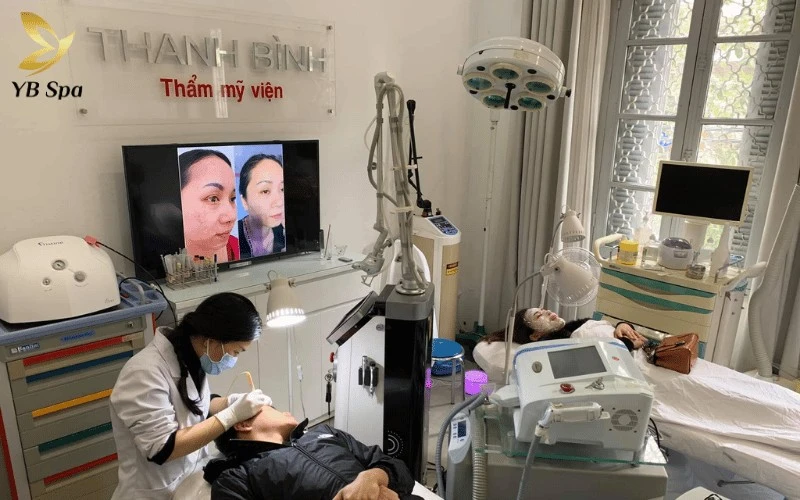 Với chuyên môn sâu về da liễu, Thanh Bình ưu tiên phục hồi cấu trúc nền da yếu, đảm bảo sự an toàn và hiệu quả tối ưu trước khi tiến hành các liệu trình chuyên sâu