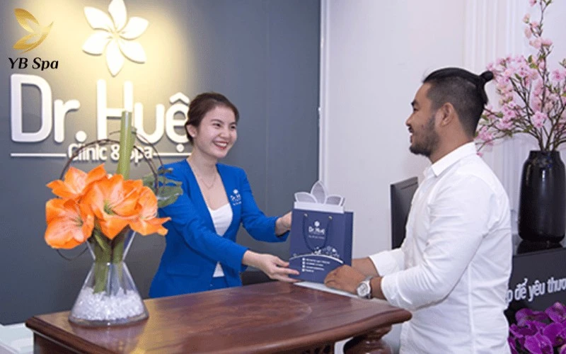 Top 8 Thẩm Mỹ Viện Tại Quận 6 Uy Tín, Chất Lượng 2026 19 Dr.Huệ Clinic & Spa tự hào là điểm đến tin cậy giúp tái tạo và phục hồi các vùng da bị tổn thương nghiêm trọng do mỹ phẩm kém chất lượng