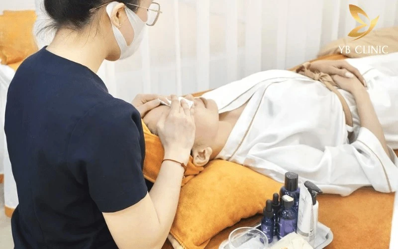 Đa số khách hàng đánh giá cao không gian thiết kế hiện đại, sạch sẽ và tiếng nhạc thiền thư giãn tại cơ sở.