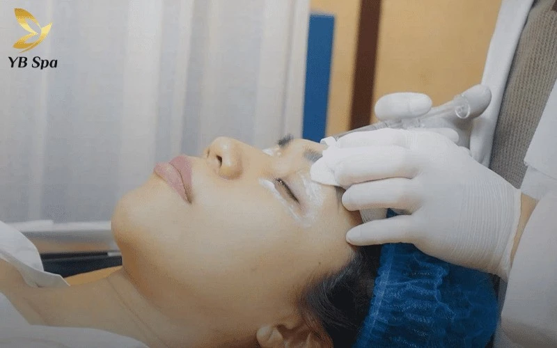 Top 6 Thẩm Mỹ Viện Thủ Đức Uy Tín, Chất Lượng 2026 13 Phương pháp tiêm Meso vi điểm giúp đưa thẳng Hyaluronic Acid và Peptide vào lớp trung bì, đánh thức làn da căng bóng từ sâu bên trong