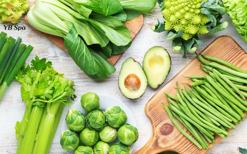 thực đơn cho người bị mụn nội tiết - Rau xanh