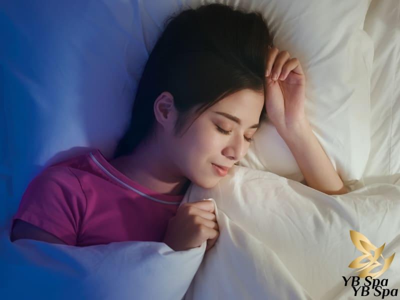 Thức khuya có nổi mụn không? Ảnh hưởng đến da như thế nào? 27 nên tham khảo các loại thuốc có chứa các thành phần như retinoid, benzoyl peroxide, Salicylic Acid (BHA)