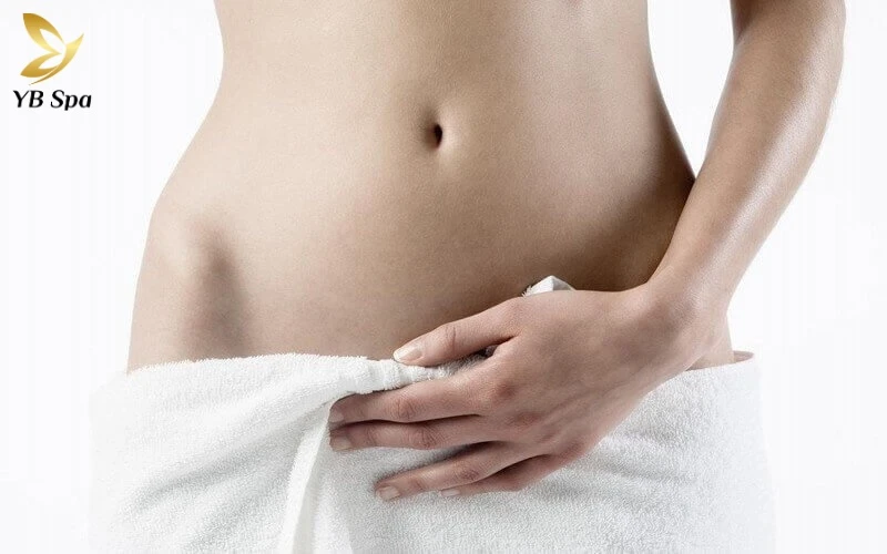 Cách tỉa lông vùng kín nữ bằng kéo an toàn, tránh ngứa 13 Lông vùng kín đóng vai trò như một "lá chắn" tự nhiên giúp ngăn chặn mầm bệnh và bảo vệ sức khỏe phụ khoa bền vững