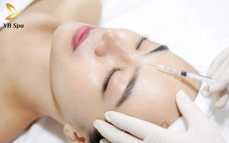 Da mỏng yếu, nhạy cảm bẩm sinh hoặc do môi trường