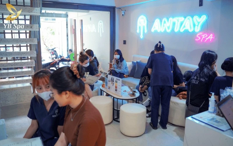 5 Địa Chỉ Tiêm Meso Tân Bình Uy Tín, An Toàn 2026 13 AnTay Spa là chuỗi cơ sở chăm sóc da uy tín hoạt động theo định hướng "Skincare khoa học", giúp phục hồi và củng cố hàng rào bảo vệ da toàn diện