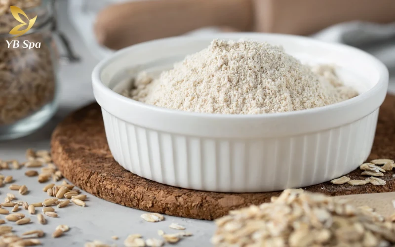 7 Cách trị mụn ẩn dưới da bằng bột yến mạch hiệu quả nhất 30 Hãy ưu tiên yến mạch loại bột được xay mịn như cám gạo để dưỡng chất thẩm thấu tốt nhất.
