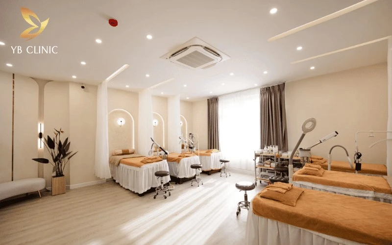 Trị Thâm Bẹn Giá Bao Nhiêu? Bảng Giá Và Các Yếu Tố Ảnh Hưởng Chi Phí 10 Chi phí điều trị tại các viện thẩm mỹ lớn phản ánh sự đầu tư vào cơ sở vật chất, phòng điều trị vô trùng và trang thiết bị chuyên dụng.