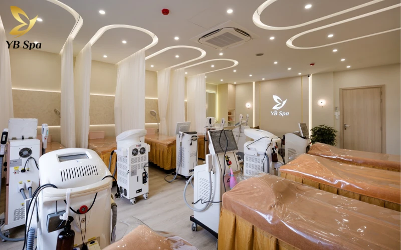 Nano Diamond Light kết hợp đầu lạnh Sapphire giúp loại bỏ hoàn toàn cảm giác nóng rát, mang lại trải nghiệm triệt lông êm ái nhất