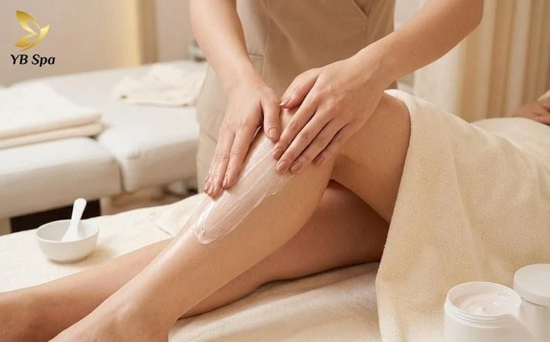 Thoa kem dưỡng sau khi triệt giúp làm dịu da và duy trì độ ẩm cần thiết.