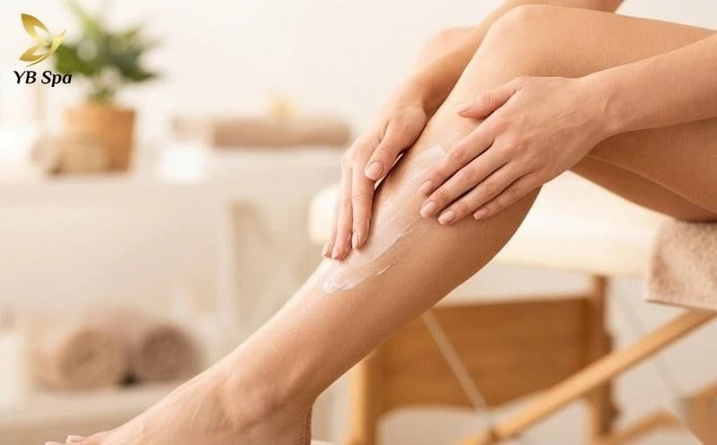 Cấp ẩm và bảo vệ da kỹ lưỡng là bước quan trọng sau khi thực hiện liệu trình IPL.