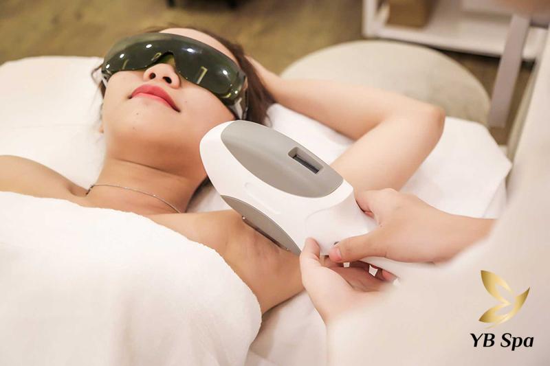 Triệt Lông Nách Bị Hôi Nách Phải Làm Sao? 23 Triệt lông tại Spa