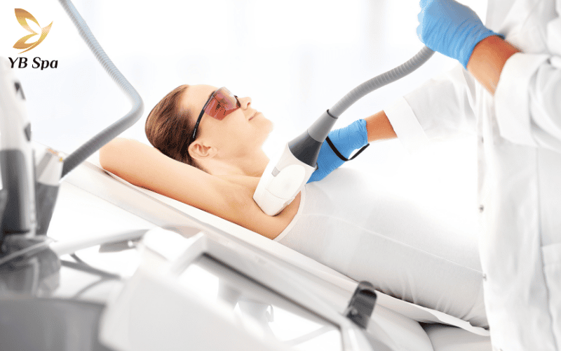 Triệt lông nách vĩnh viễn bằng laser là phương pháp thẩm mỹ an toàn tuyệt đối đã được FDA Hoa Kỳ kiểm định và chứng nhận chất lượng
