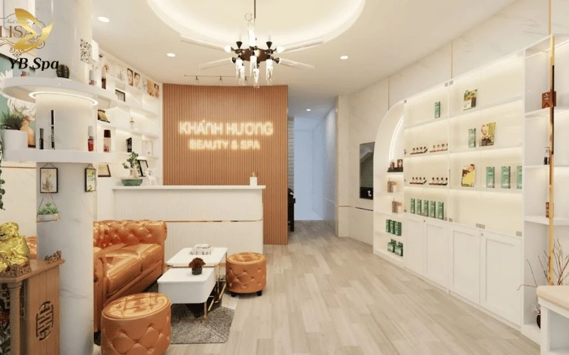 Khánh Hương Spa ứng dụng công nghệ Diode Laser 808nm giúp phá hủy chính xác các mạch máu nuôi nang lông, mang lại hiệu quả triệt để và bền vững