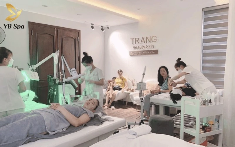 Máy triệt lông đa năng tại Trang Beauty cho phép điều chỉnh năng lượng linh hoạt theo từng vùng da, giúp tối ưu hóa kết quả mà không gây kích ứng hay viêm da