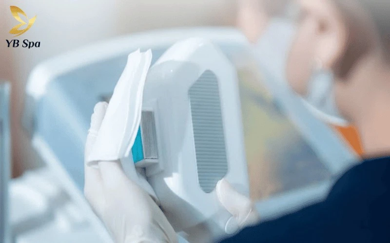 YB Spa khẳng định vị thế với công nghệ Nano Diamond Light giúp triệt lông tận gốc nhưng vẫn đảm bảo sự êm ái, không gây bỏng rát cho da