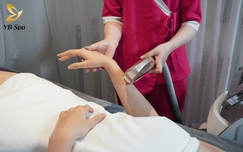 Giải pháp hoàn hảo cho da nhạy cảm hoặc viêm lỗ chân lông với quy trình điều trị chuyên sâu và công nghệ Laser tiên tiến tại Seoul Center