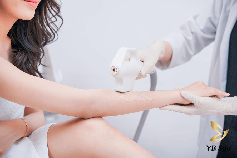 Cách chăm da sau triệt lông vào mùa đông