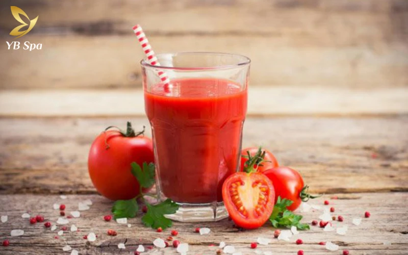 Uống Sinh Tố Cà Chua Để Đẹp Da Hết Mụn
