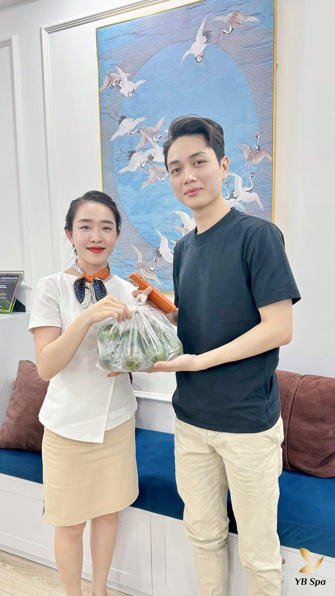 Vien Tham My Yb Spa Cung Chung Tay Ho Tro Dong Bao Mien Tay Giai Cuu Cam 6