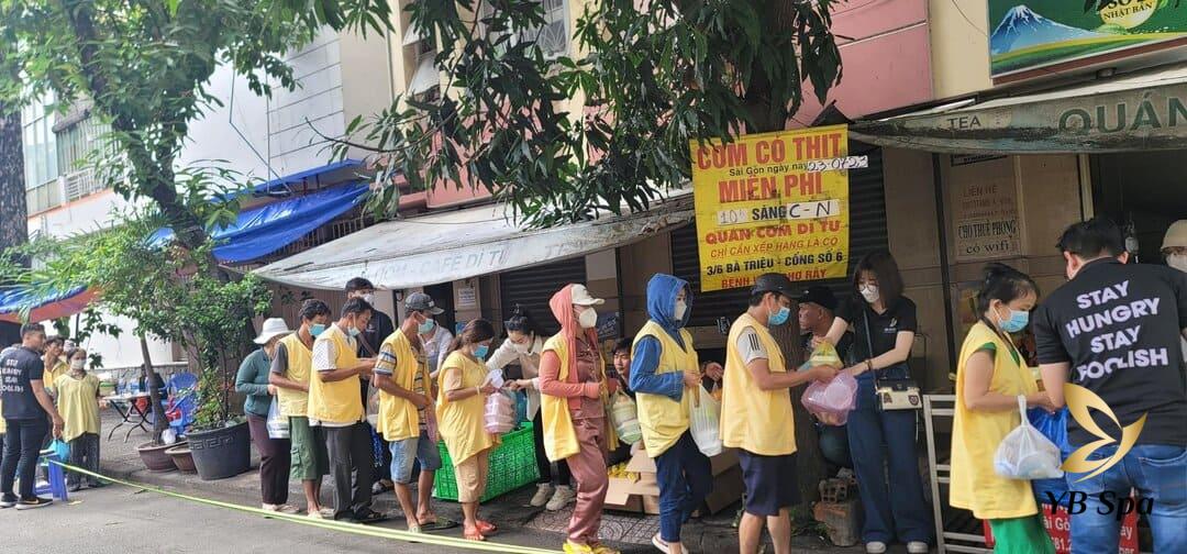 Yb Spa Hoat Dong Phat Com Thien Nguyen Ho Tro Benh Nhan Ung Thu Tai Benh Vien Cho Ray 2023 1