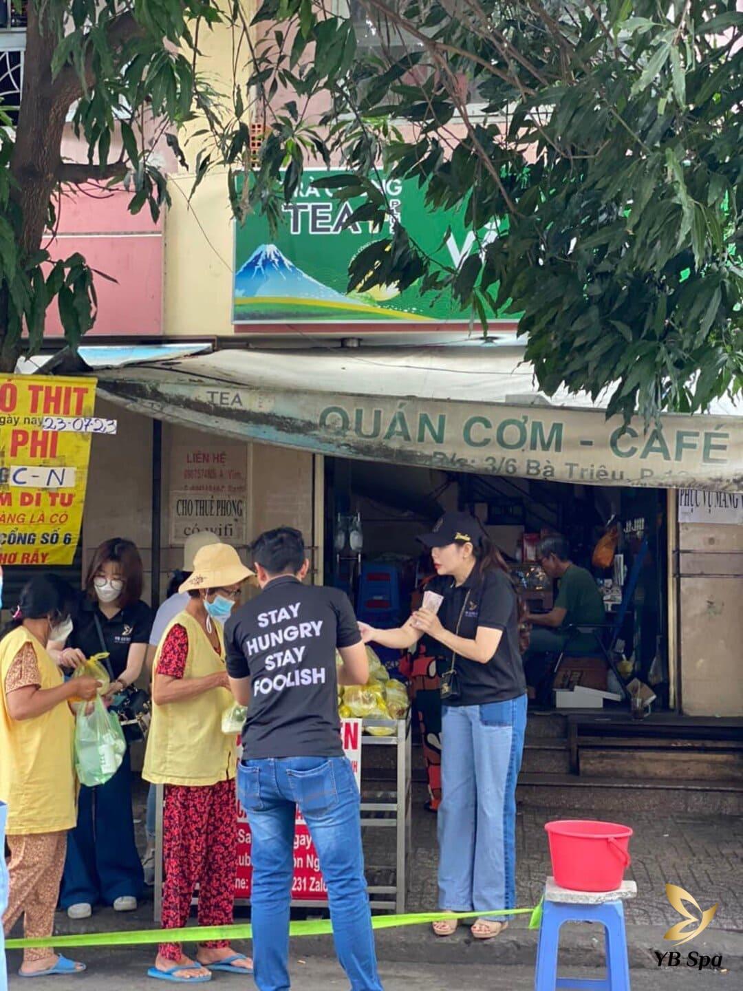 Yb Spa Hoat Dong Phat Com Thien Nguyen Ho Tro Benh Nhan Ung Thu Tai Benh Vien Cho Ray 2023 8